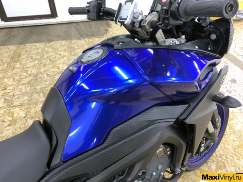 Полная оклейка мотоцикла Yamaha MT-09 в синий металлик